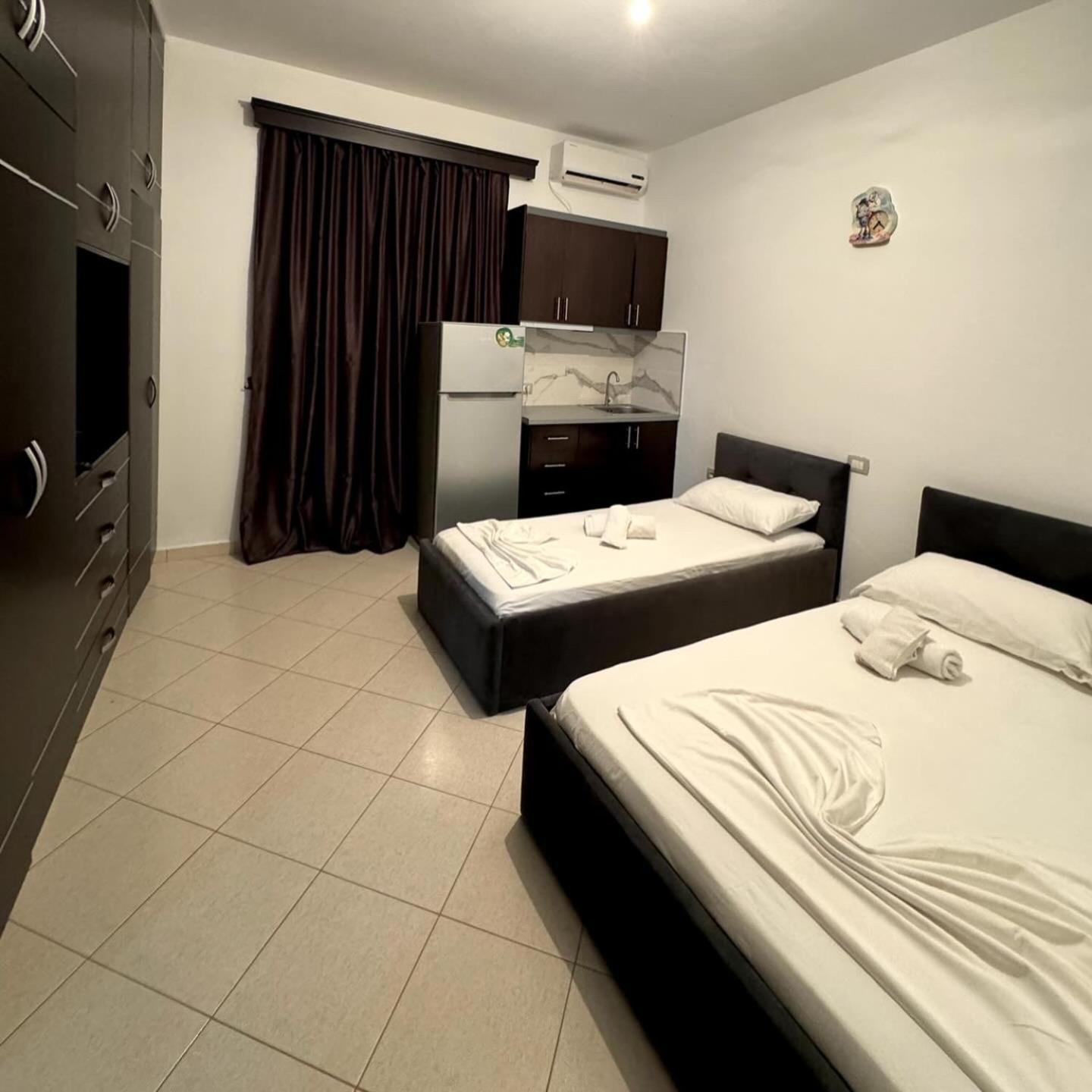 Melita Apartments Ksamil Esterno foto