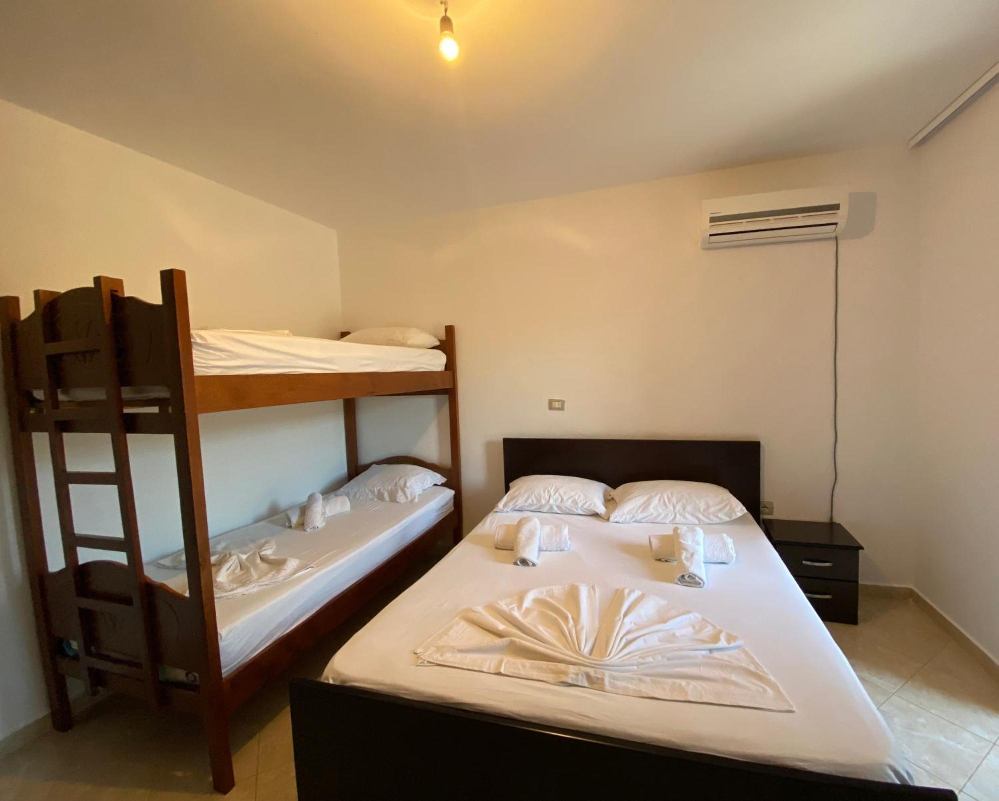 Melita Apartments Ksamil Esterno foto